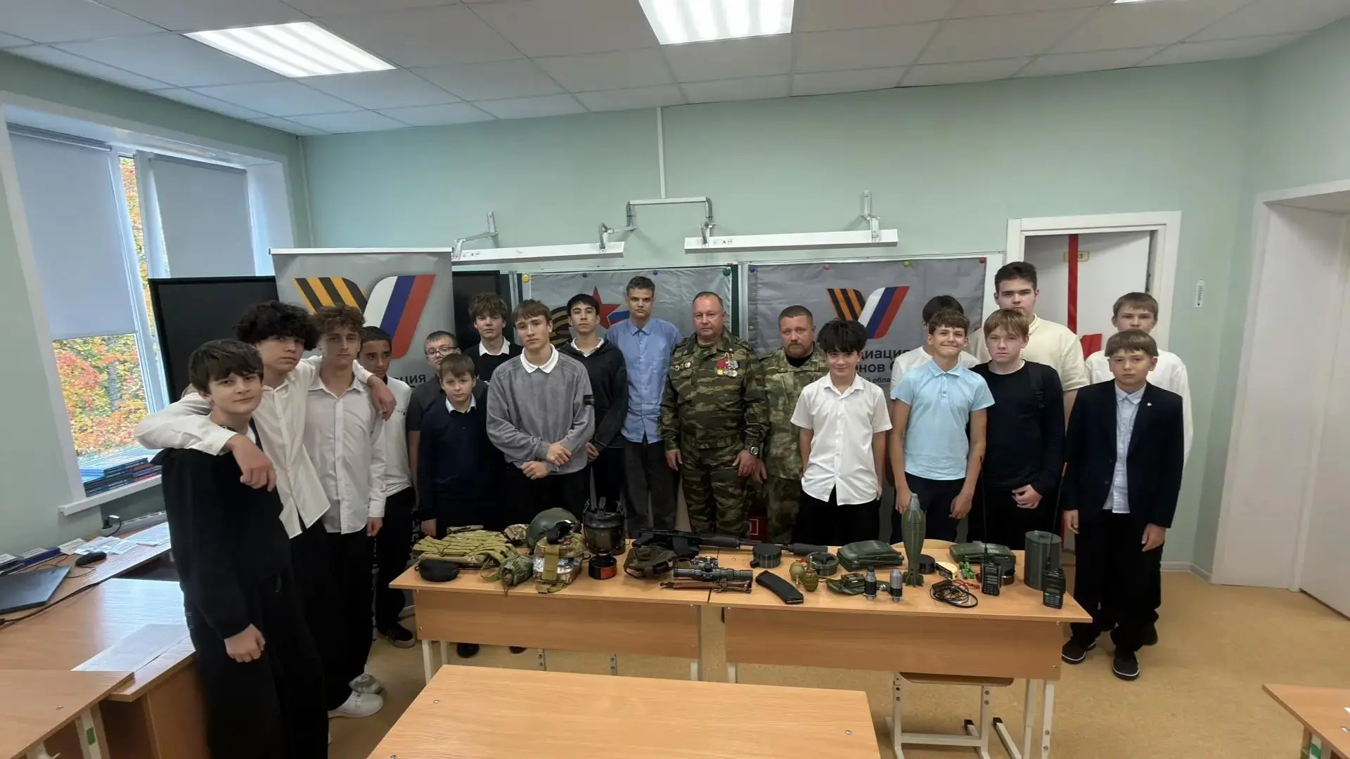 В наших школах продолжаются уроки мужества, которые стали важной частью патриотического...