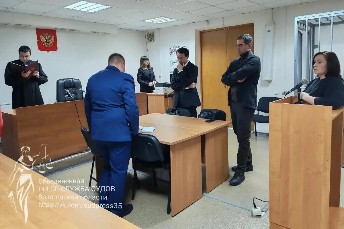 ⚖️ Экс-главу вологодского УФАС приговорили к 8,5 года колонии за взятки.