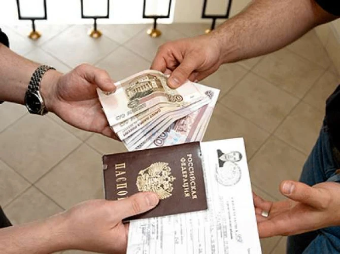 На казанца завели дело за фиктивную регистрацию 84 мигрантов