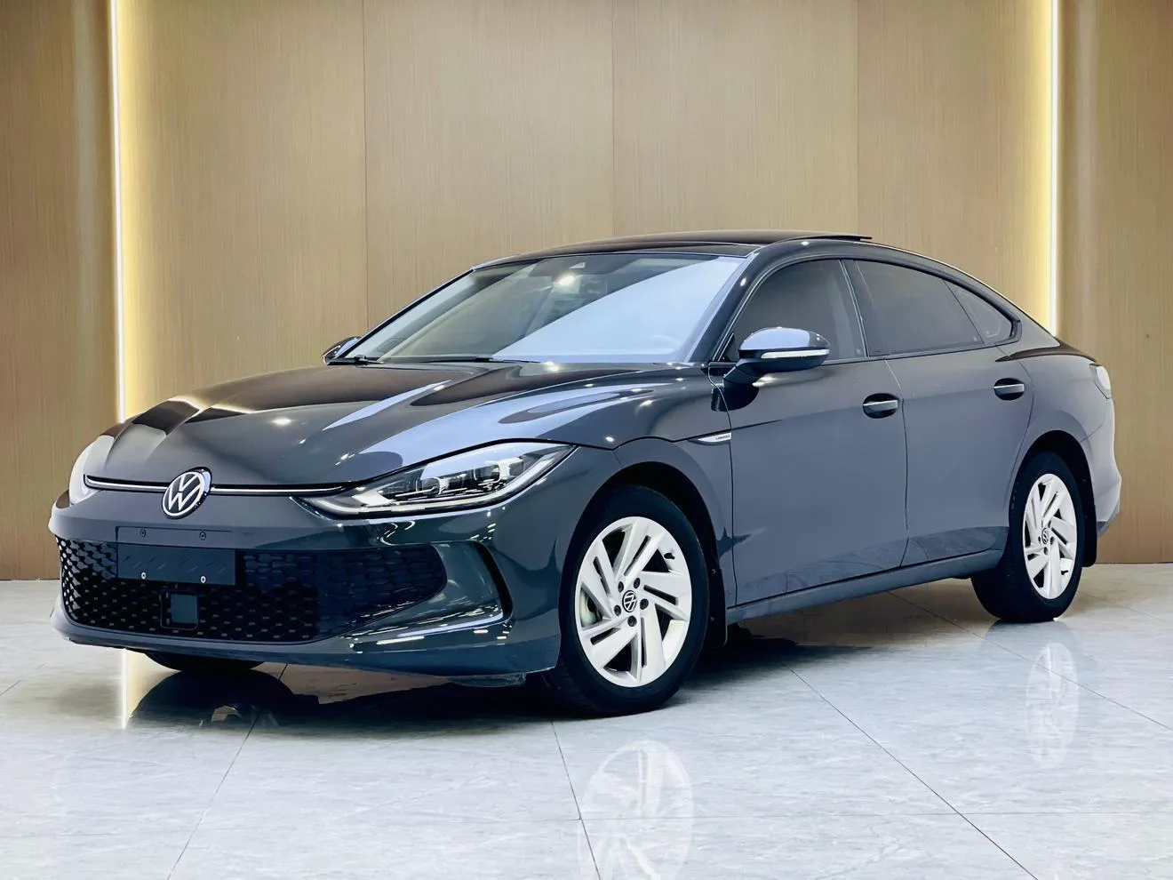 🤯 Нашли почти новый Volkswagen Lamando L, который доступен к покупке из Китая! 🔥