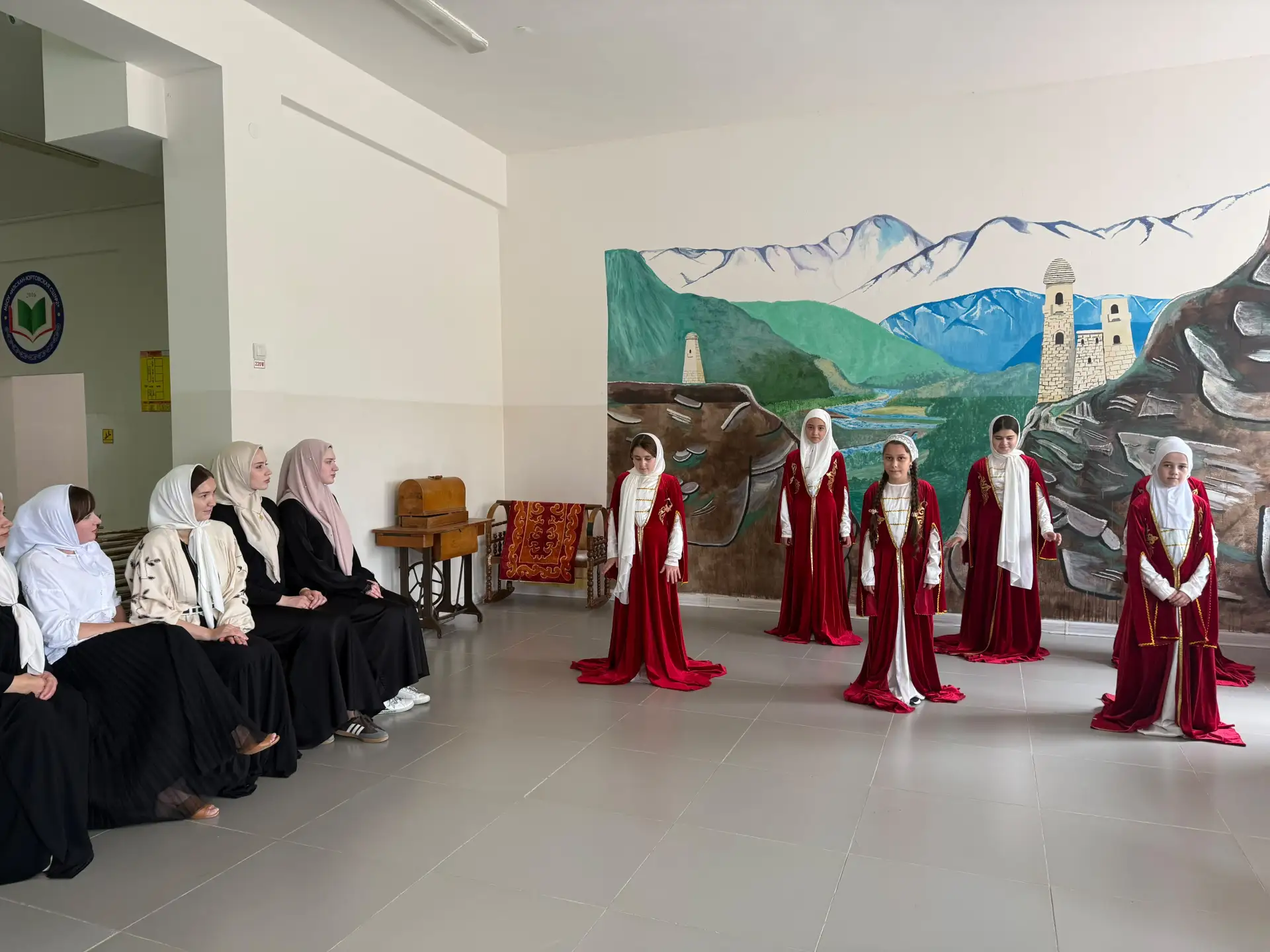 🌷 20 сентября — День чеченской женщины 🌷20 сентября 2026 года в МБОУ «Илсхан-Юртовска...
