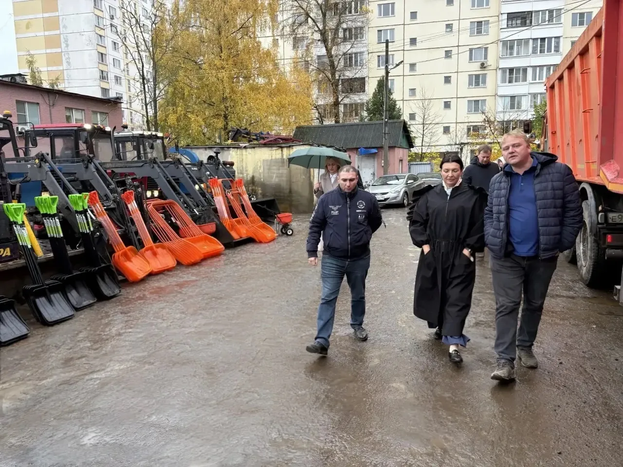 Продолжаем проверять готовность служб города к зиме