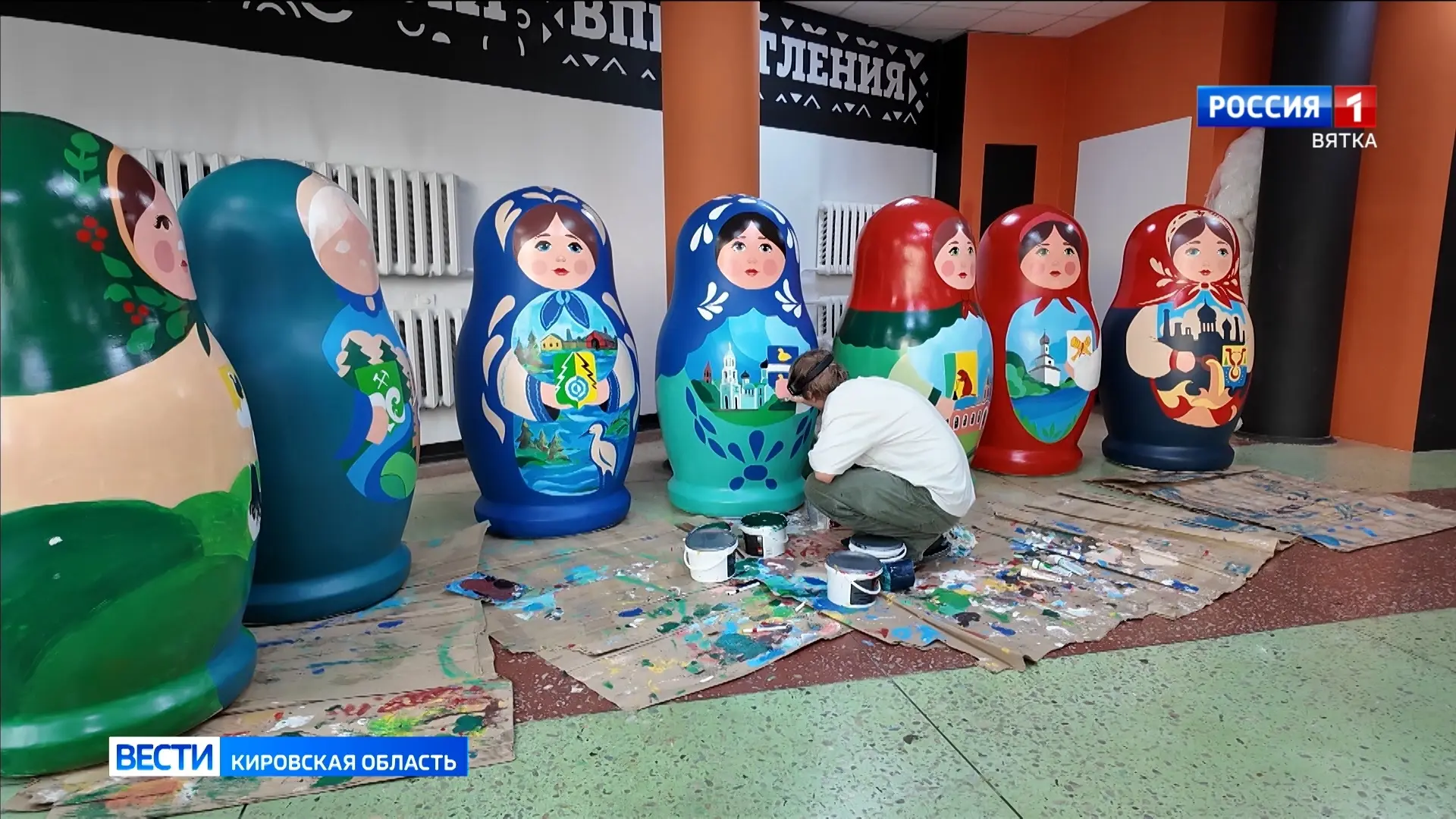 В Кировской области скоро появятся новые арт-объекты. Десять огромных матрешек — каждая...