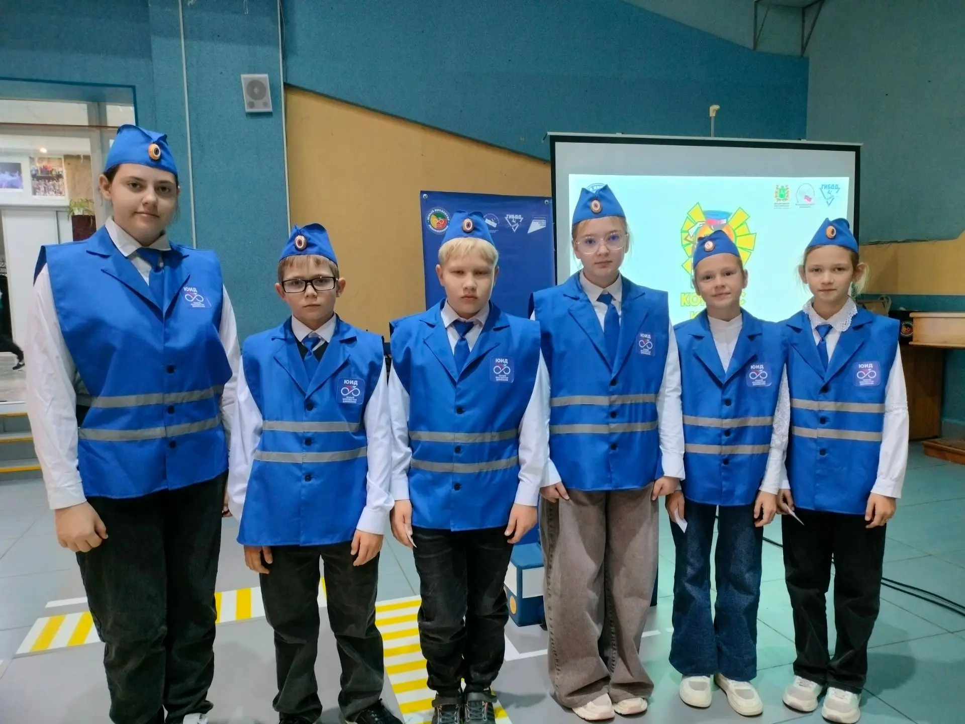 🚦 Юные регулировщики нашей школы вышли в финал областного конкурса! 🚦