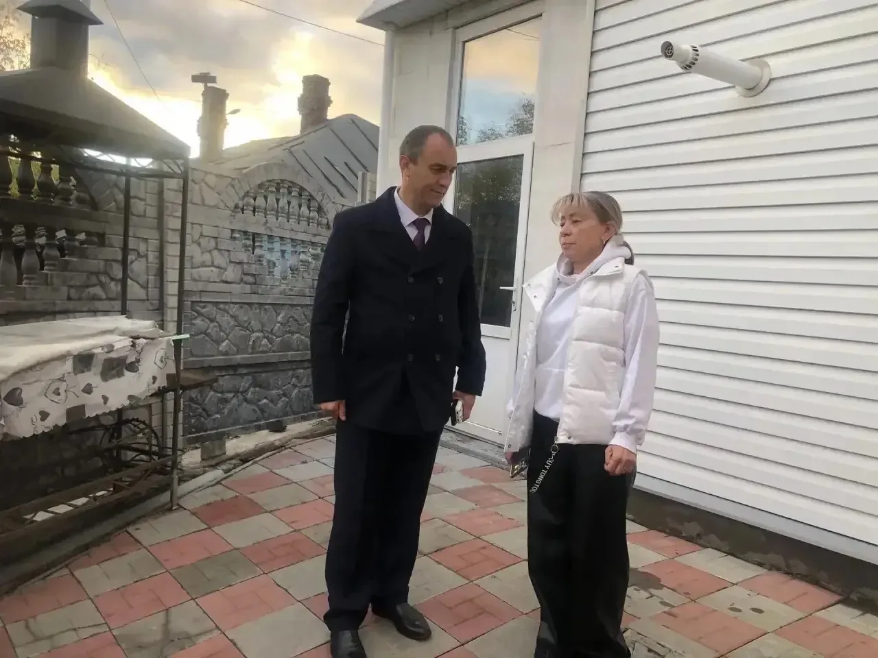 На днях глава администрации округа Радик Валиахметов встретился с жителями округа, кото...