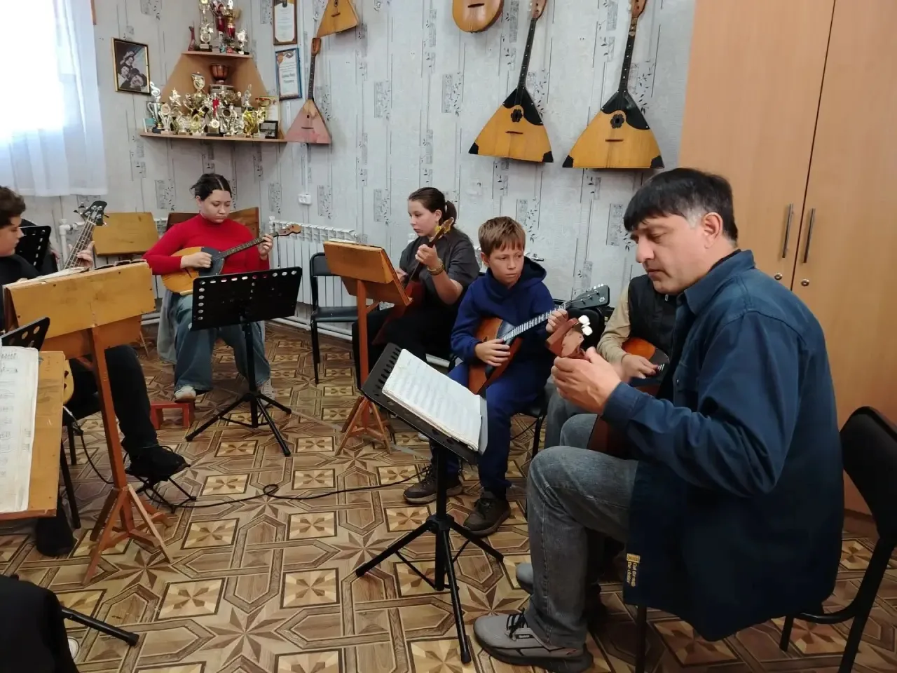Урок оркестра русских народных инструментов "Карусель"🎶