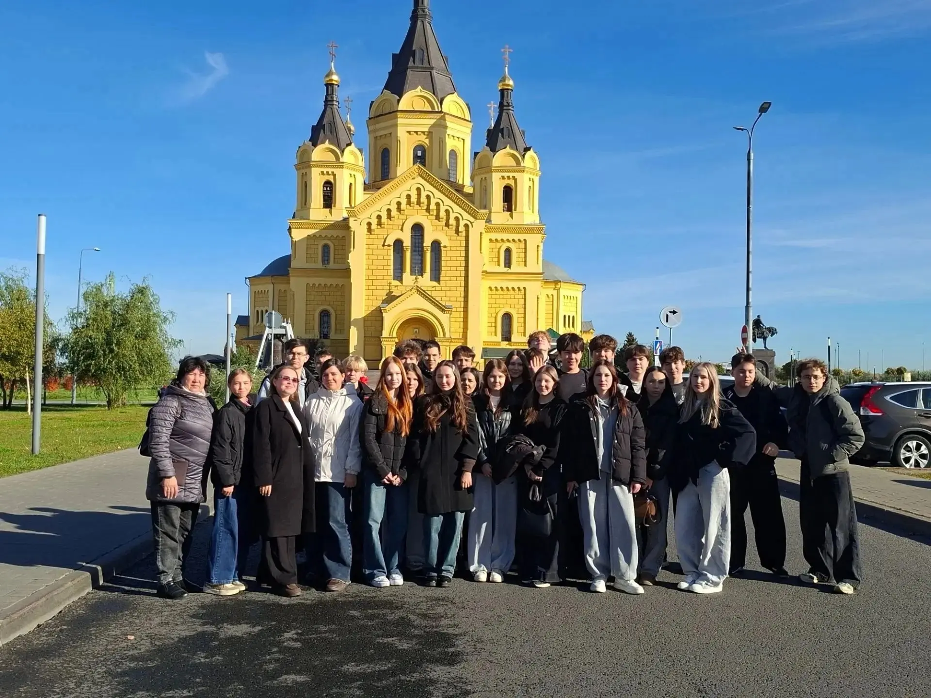 Большое путешествие: 10-е классы в Нижнем Новгороде! ✈️🏰
