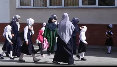 В Азербайджане хиджабный майдан