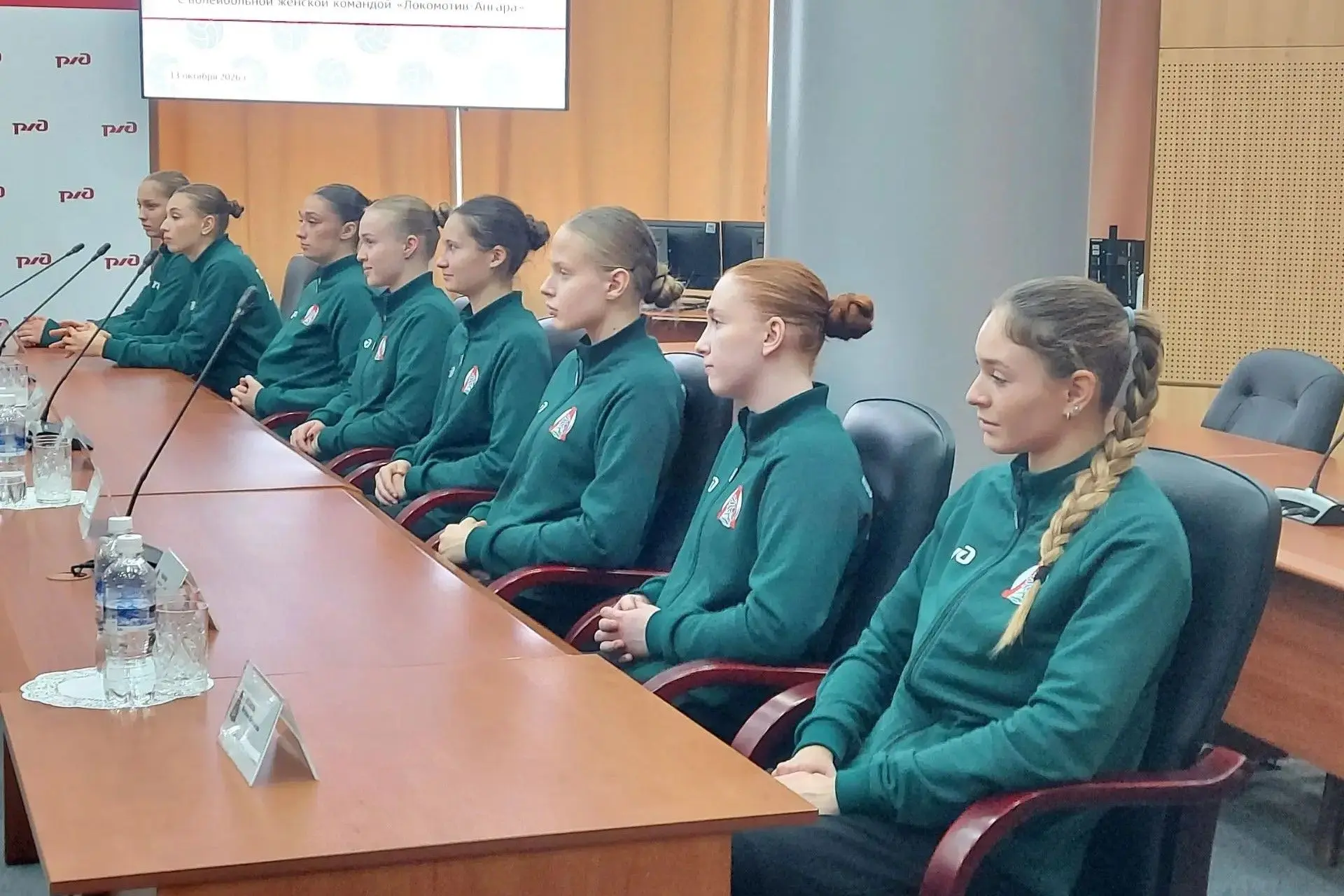 Команда «Локомотив-Ангара» начала новый сезон с победы над томской «Томичкой»