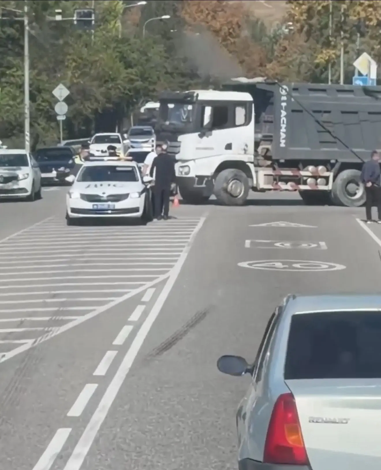 🚨 В Сочи грузовик насмерть сбил женщину на федеральной трассе