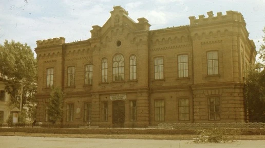 В Екатеринбурге здание бывшего центра искусства продали за 91,9 млн рублей