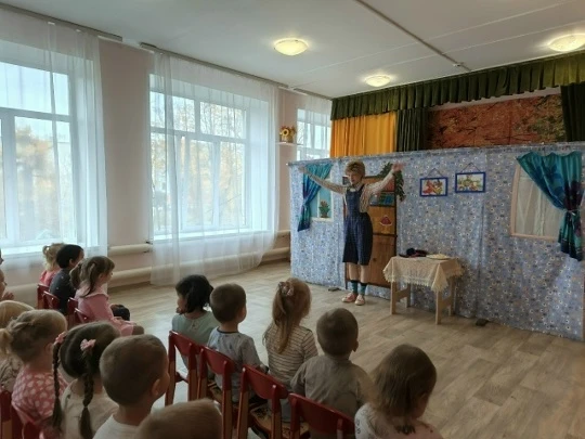 В гостях у нас в саду Владимирский театр "Тимошка" с интересным представлением "Пока ни...