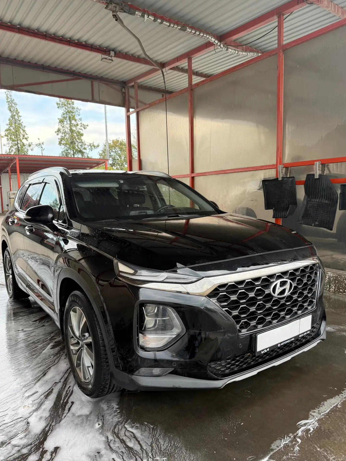 Продаю Hyundai santa fe 2,4(188 л.с)2019 ,полный привод,180 т.км