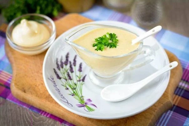 🥗 Заменяем майонез: полезный соус, который легко сделать дома! 🏡