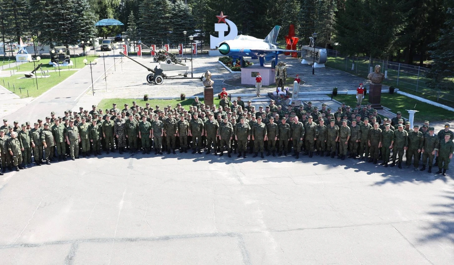 В Брянской области создали совет по подготовке к военной службе.