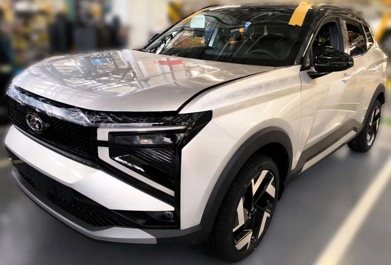 ‼️Lada Azimut в серебристом металлике. Как вам?