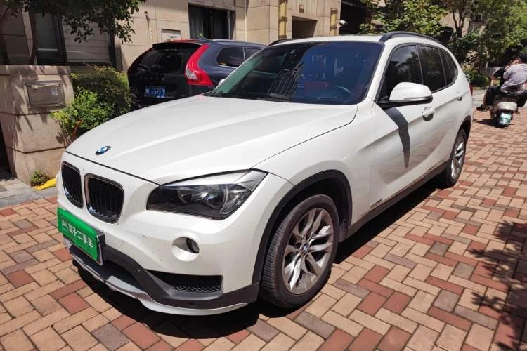 🚗 BMW 2015
