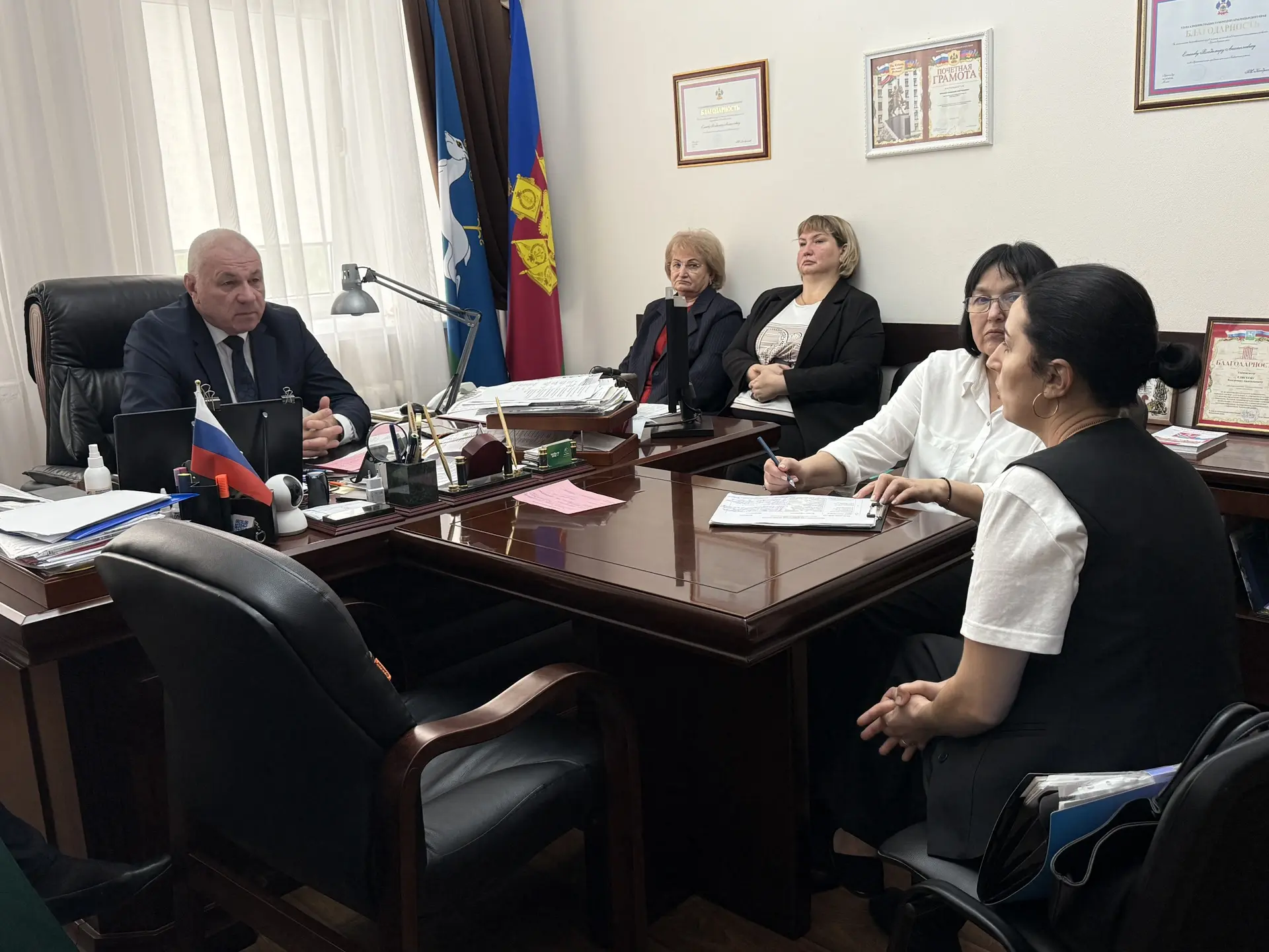 На очередном приёме жителей главой Кропоткина рассмотрены важные вопросы.
