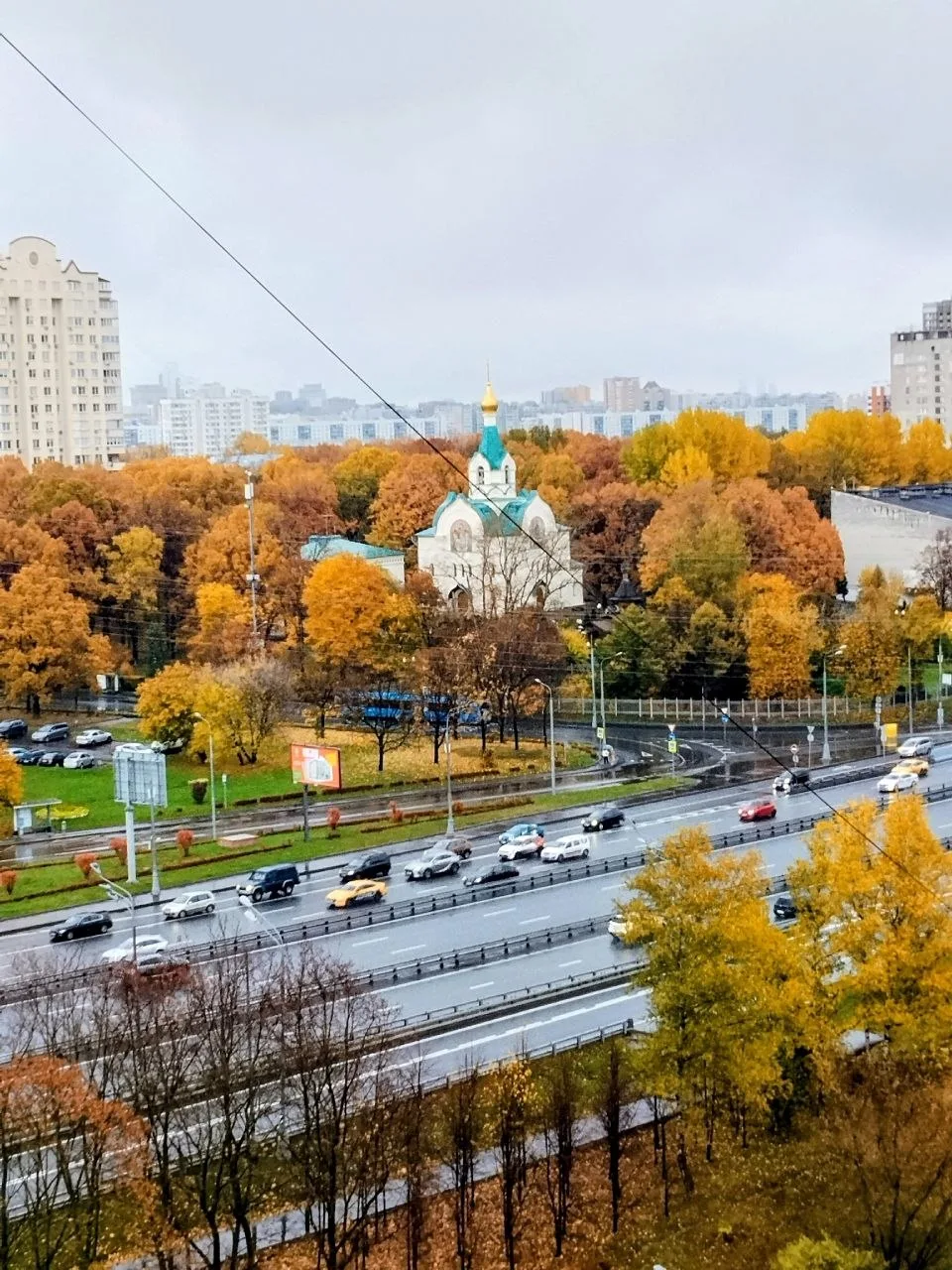 Продолжаем любоваться яркой осенью в районе ❤
