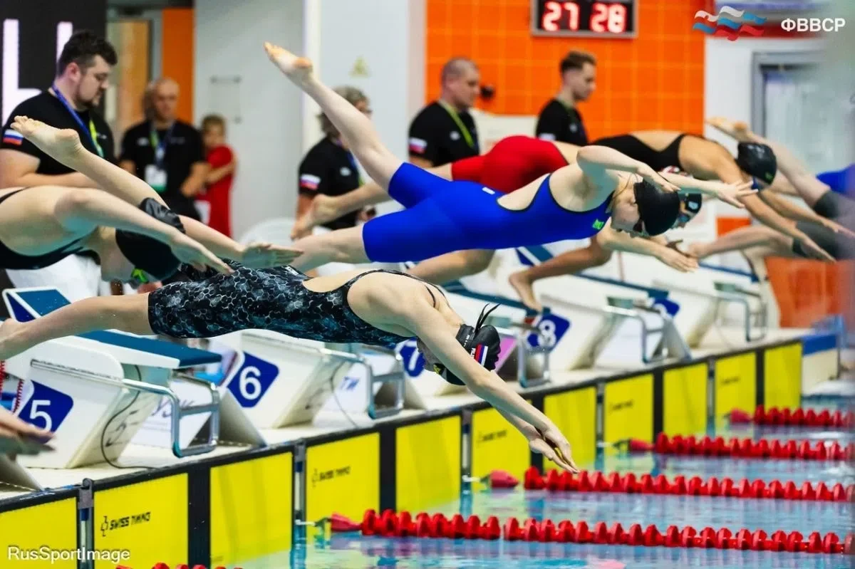 🏊 Воронежские пловцы выиграли 7 золотых и 2 бронзовые медали на первенстве ЦФО