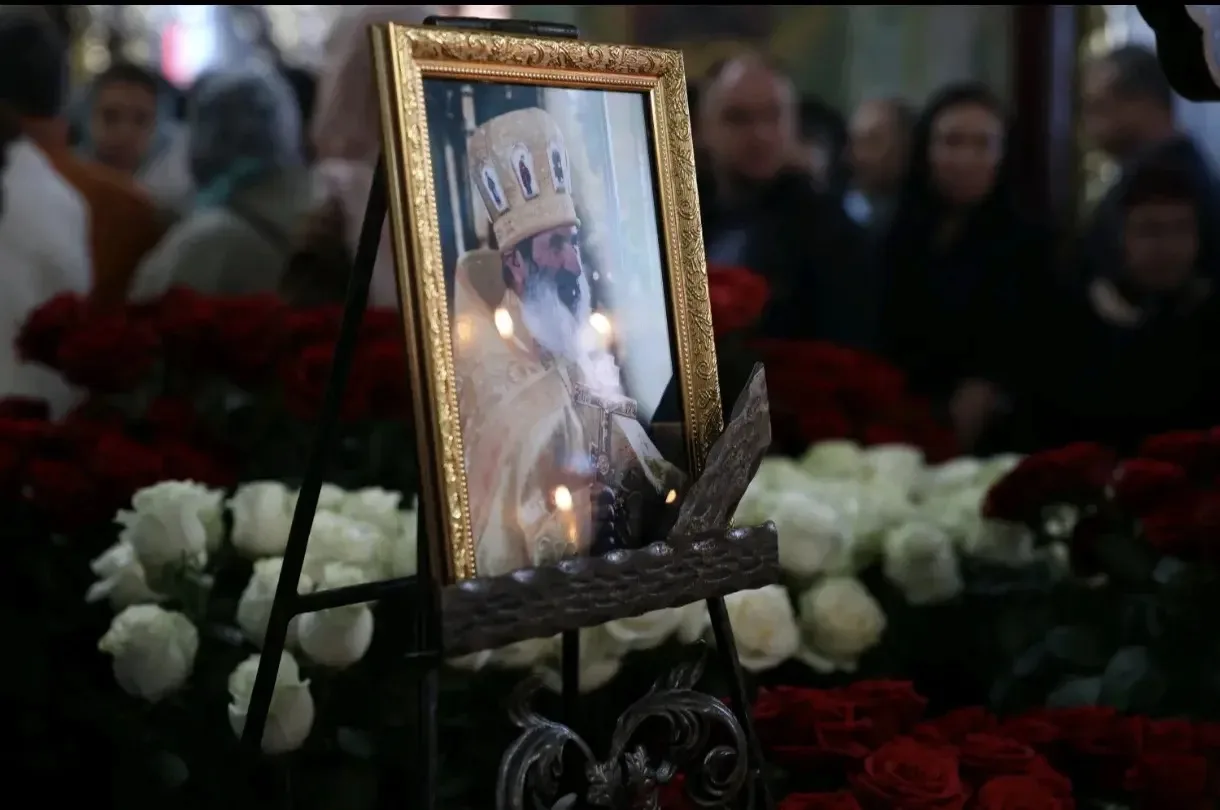 В Вознесенском храме сегодня попрощались с настоятелем - отцом Василием Рачком. Чин отп...