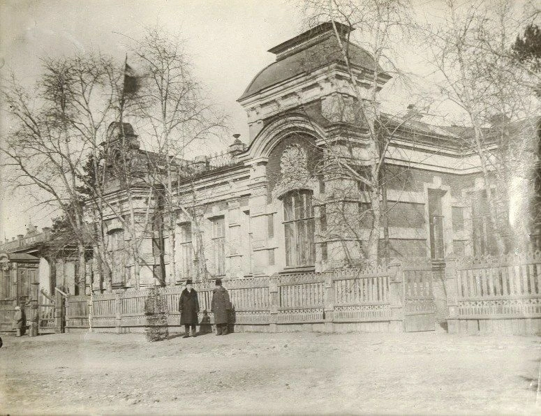 Дом Животовского на Бабушкина, 72, в 1930-е годы. Построен в 1911 году военным инженеро...