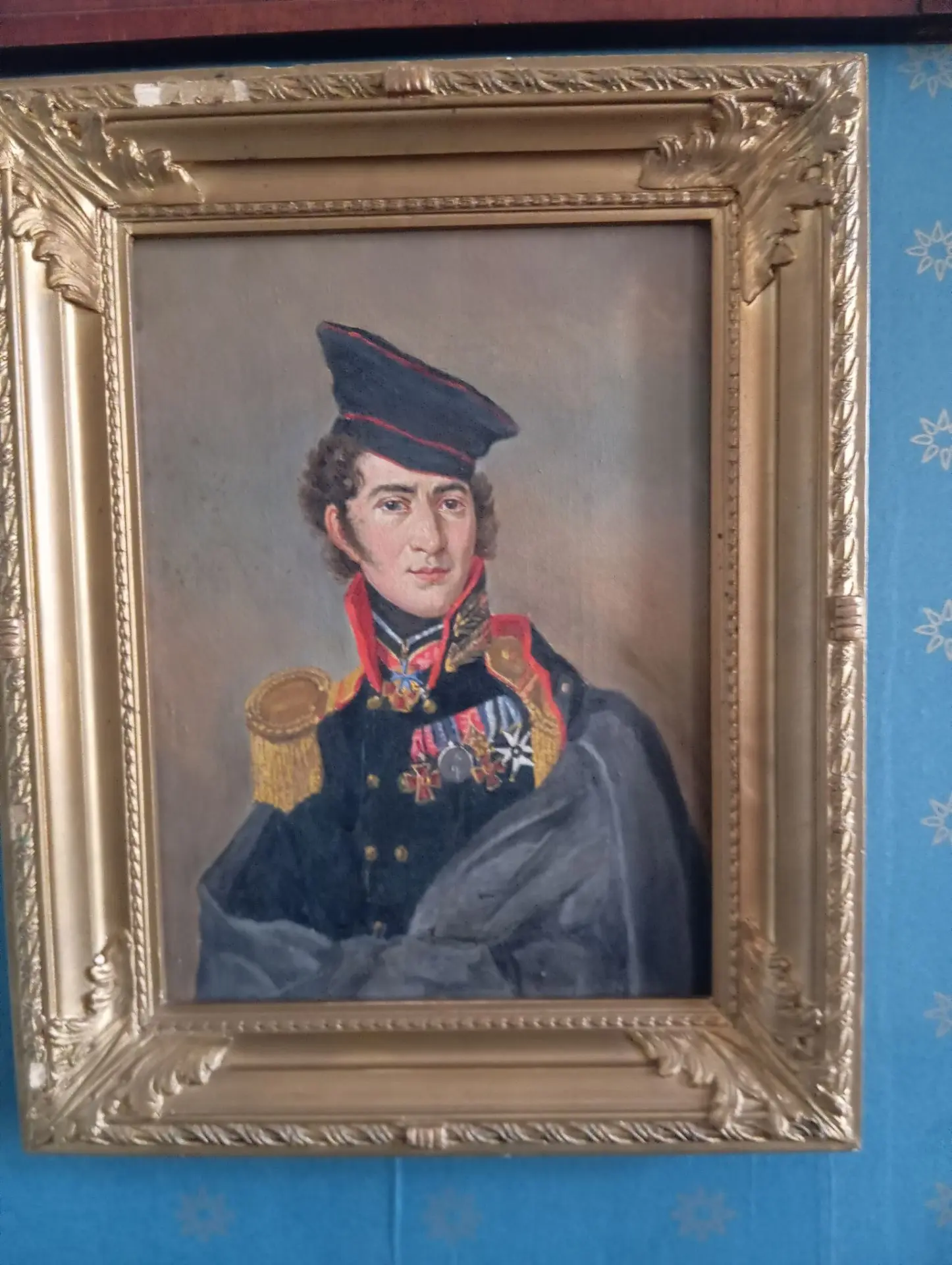 Умолк тот голос, что звучал, как буря,