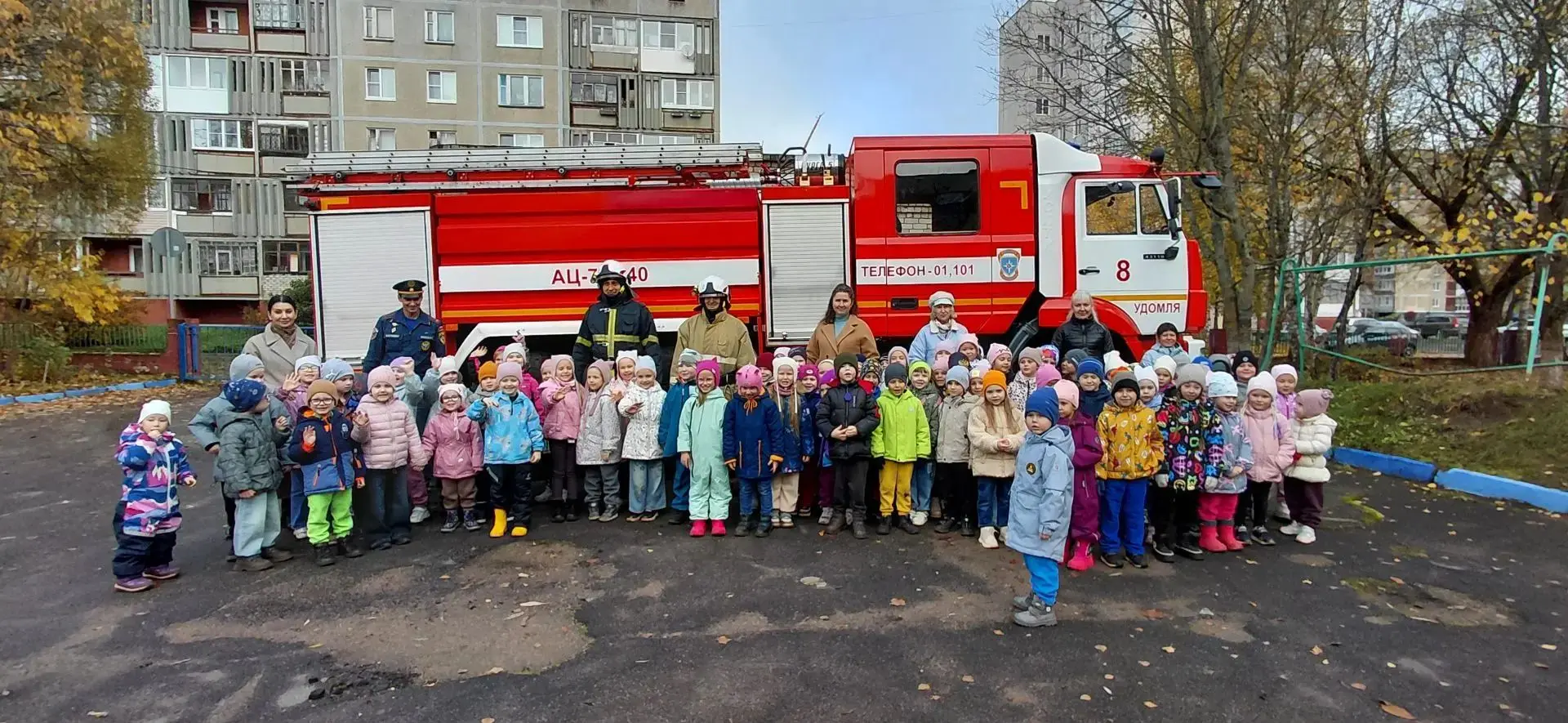 16 октября, в МБДОУ детский сад  «Дюймовочка» в  преддверии  «Недели: внимание, каникул...