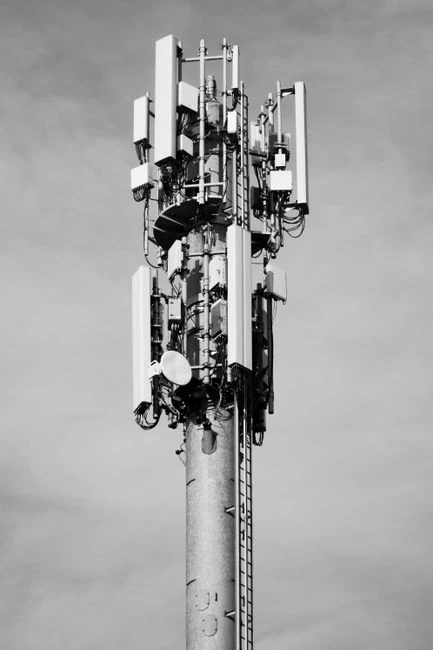 Разбор: Что внутри антенны 5G?