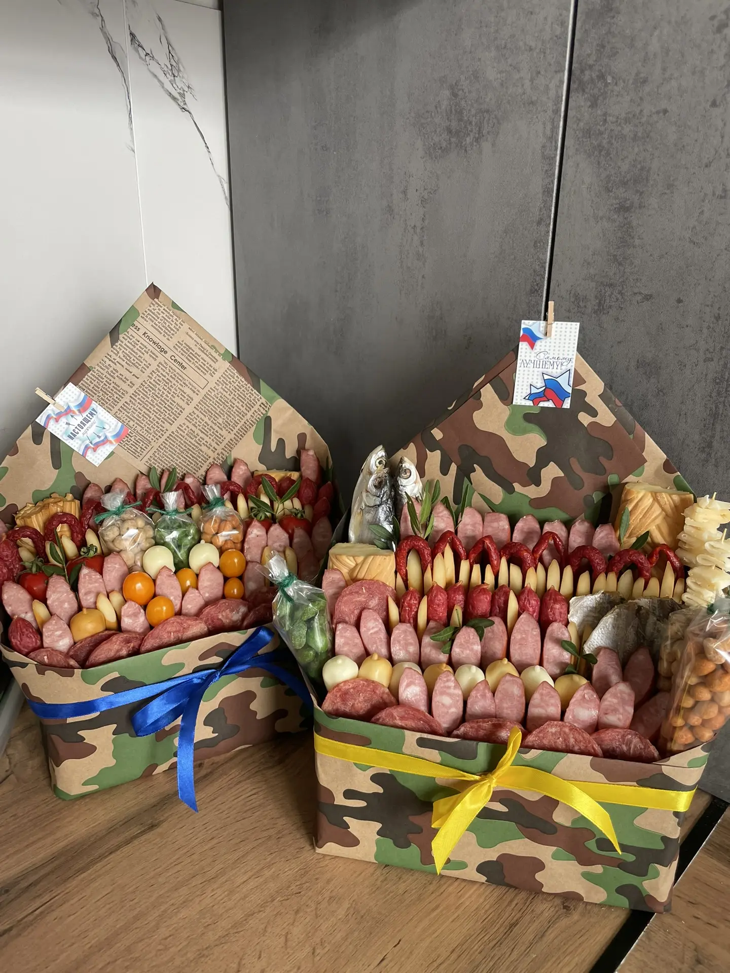 Варианты закусочных конвертов ( ассорти сыра и колбасок, снеки и орешки, рыбка и тд), н...