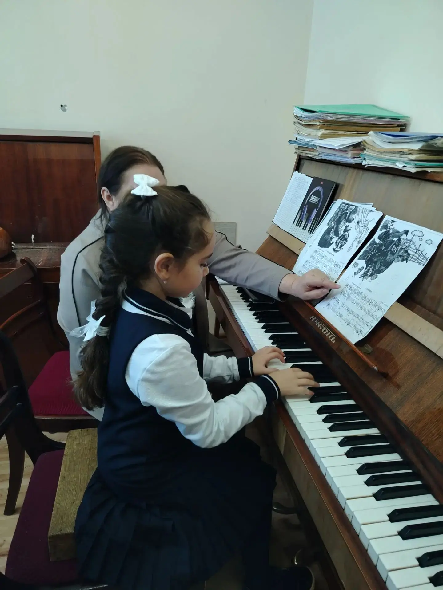 С заботой о каждом ученике 🎨🎶