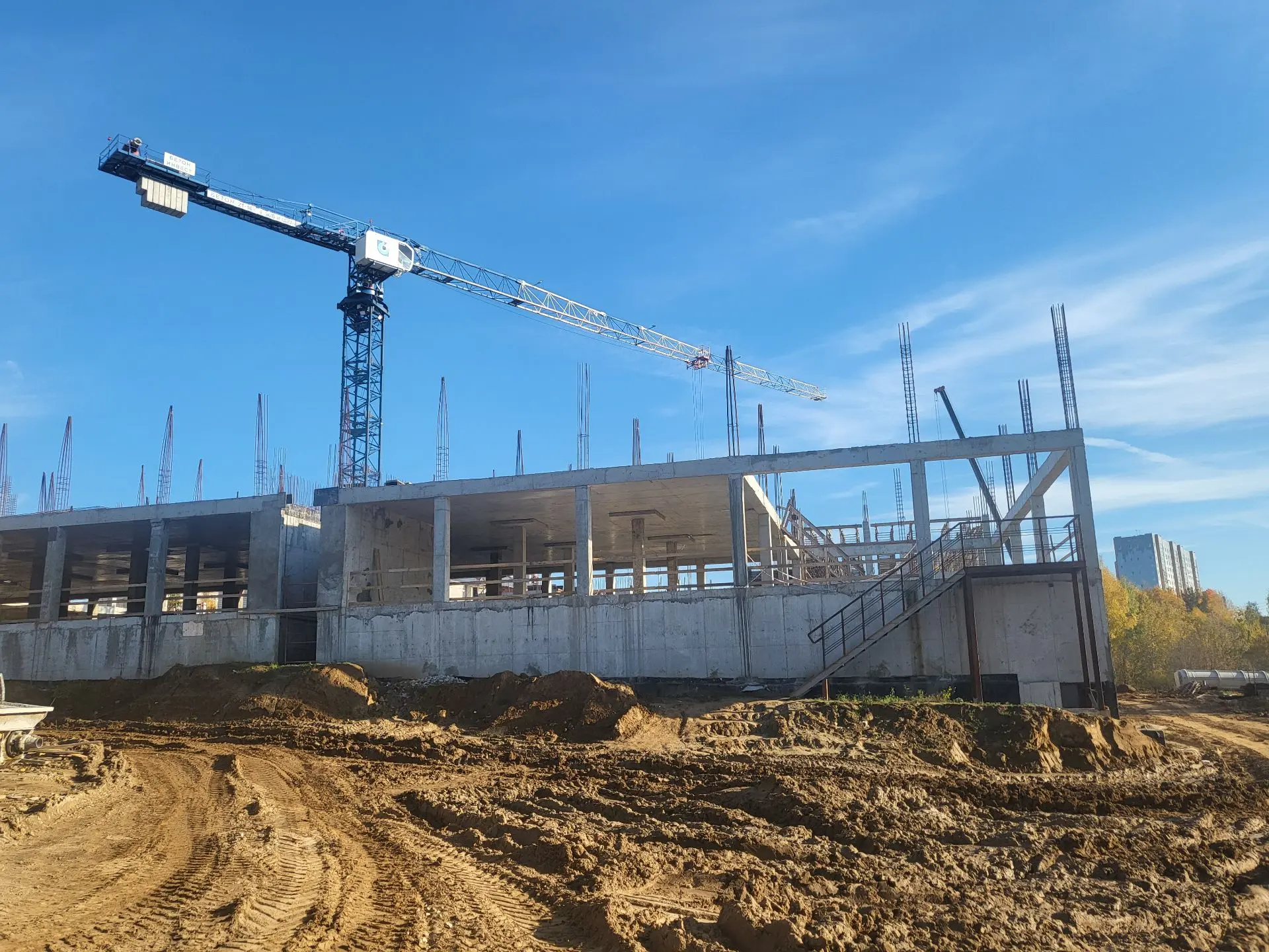 🏗 Что сейчас происходит на строительной площадке новой школы в Сыктывкаре