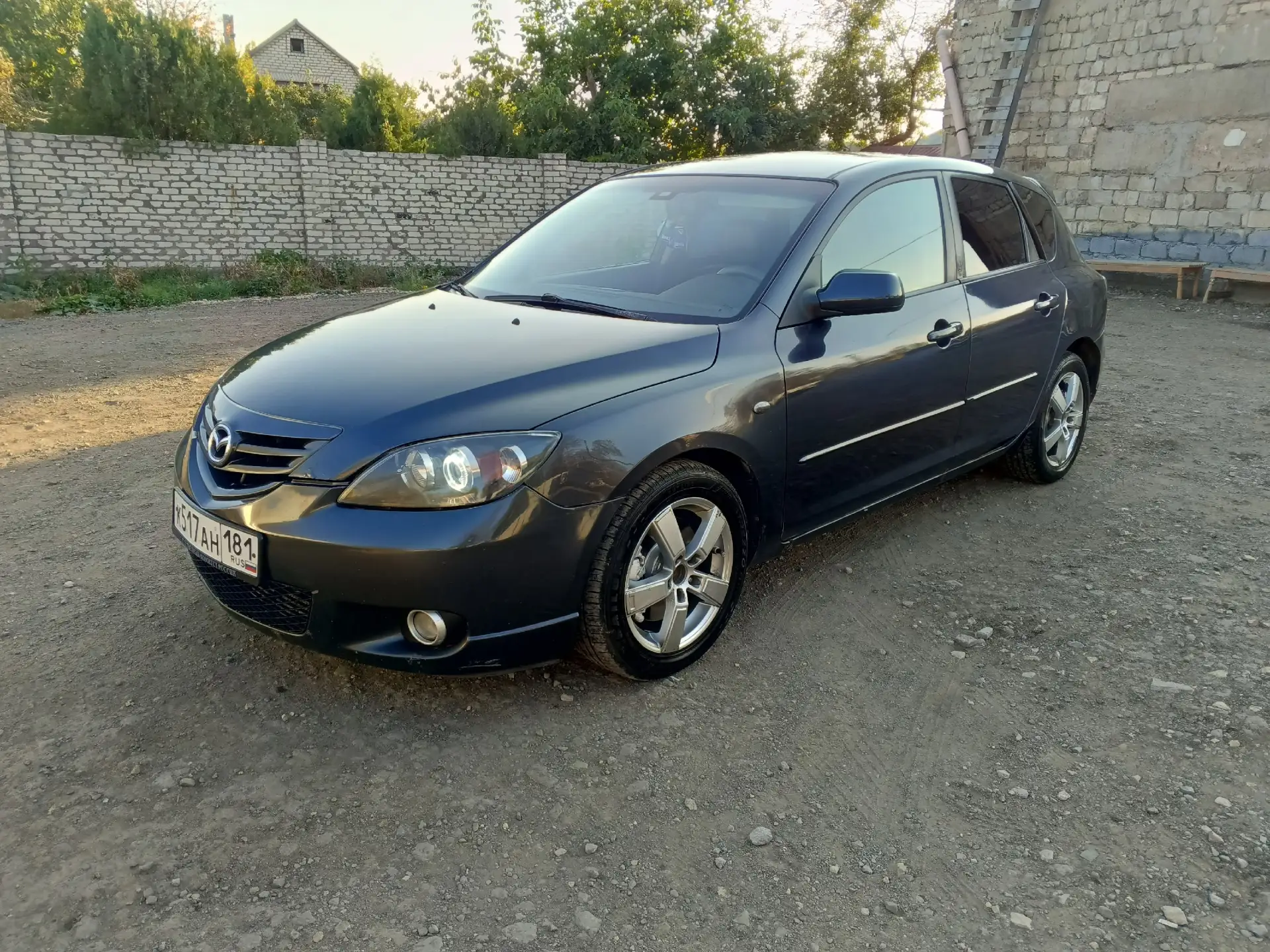 Продам Мазда 3,2005г.двс 2.3 МКПП,на полном ходу, кожаный салон,музыка, кондиционер (ра...
