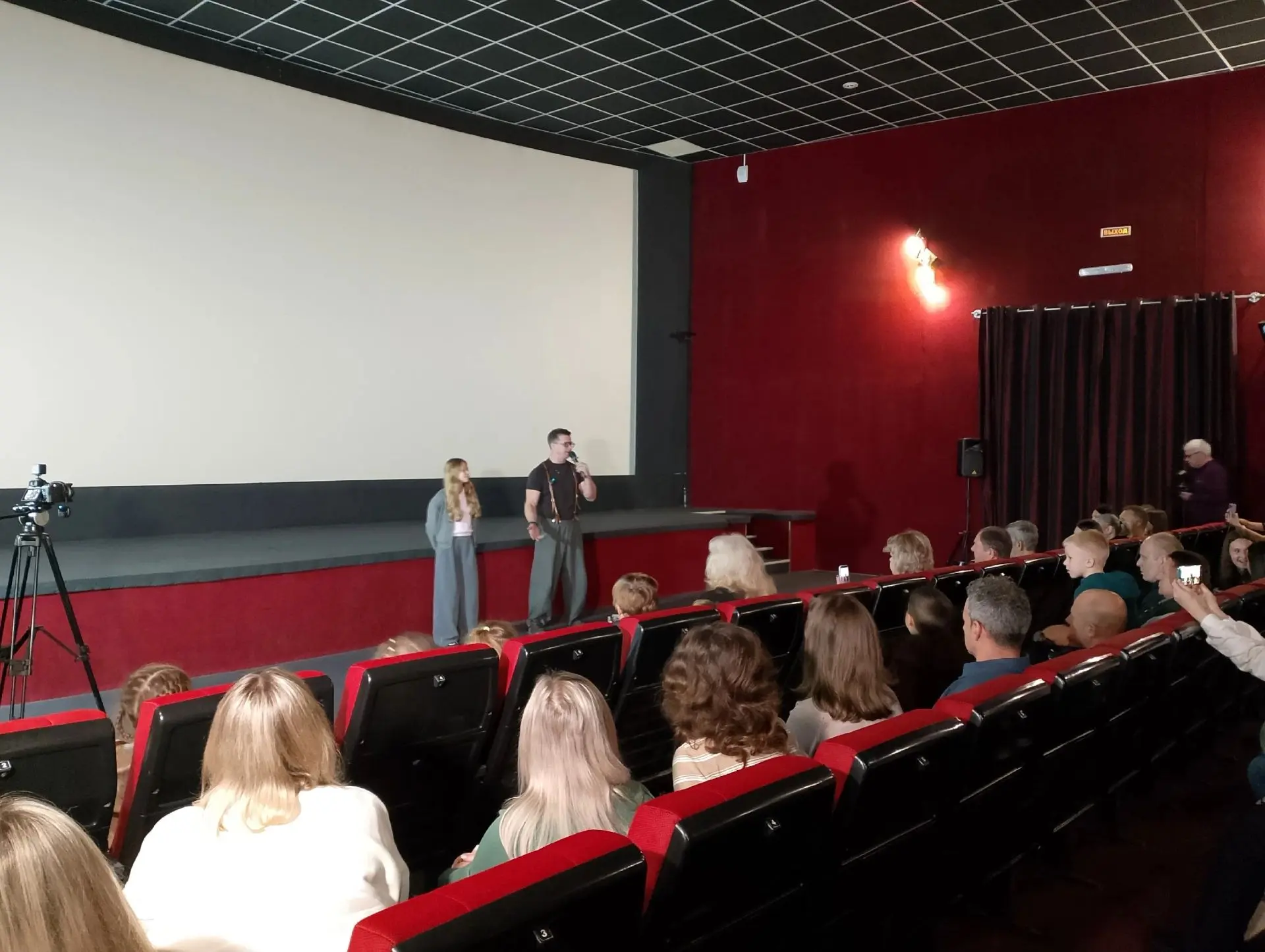 💫Роман Курцын вместе с юной актрисой Алиной Соколовой уже в Саратове