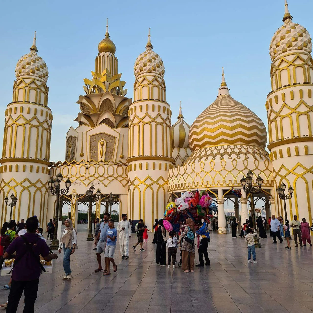 🎢 До открытия нового сезона в Global Village в Дубае неделя!