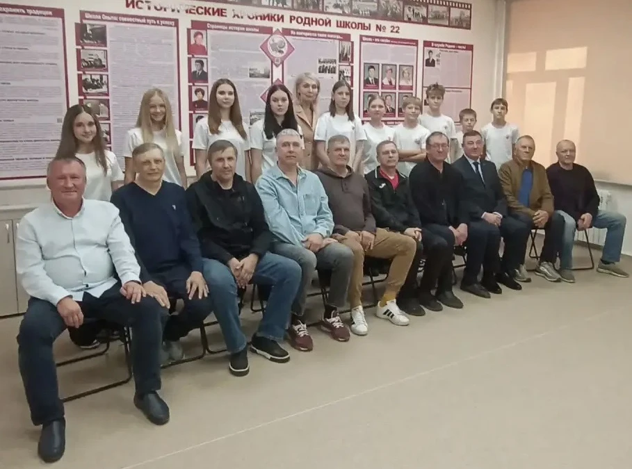 💫 «Спортивная слава длиною в полвека»: в школьном музее прошла встреча поколений