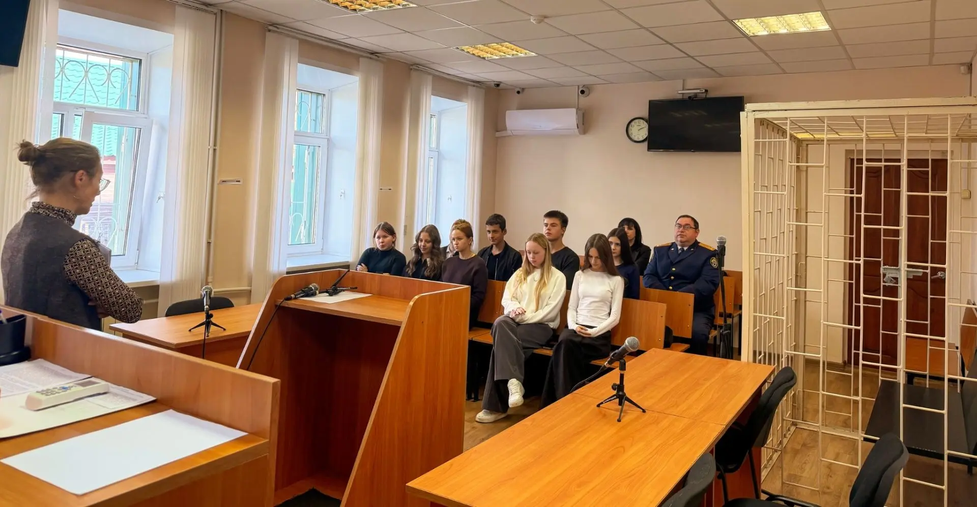 Руководитель Кадыйского межрайонного следственного отдела провел правовую встречу с кад...