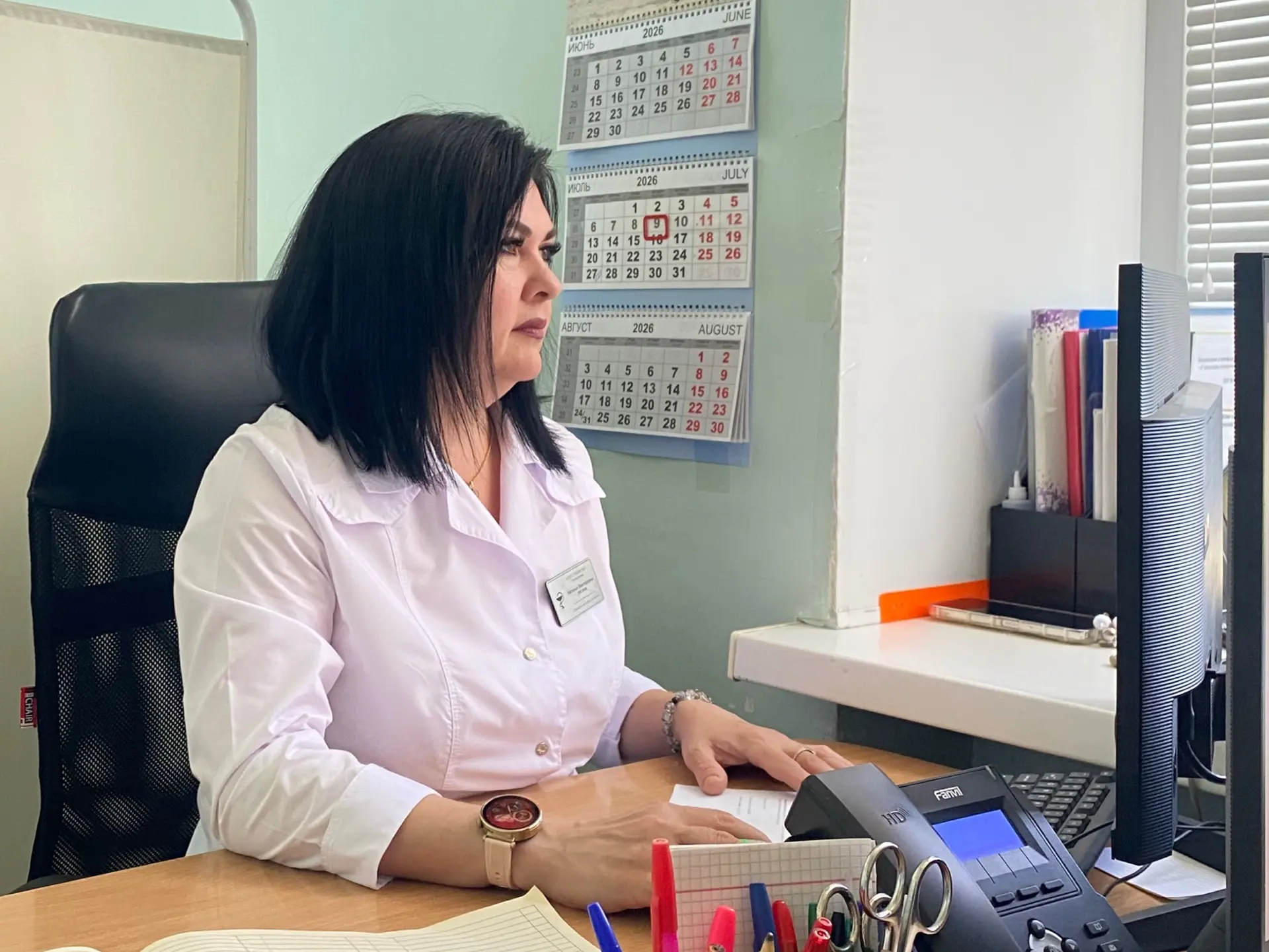 Нашла уплотнение в груди: что делать и куда обращаться?