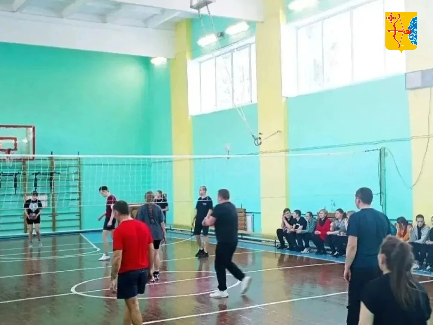 ▶️ Спортивная инфраструктура школы посёлка Светлополянск открыта для всех жителей. Ключ...