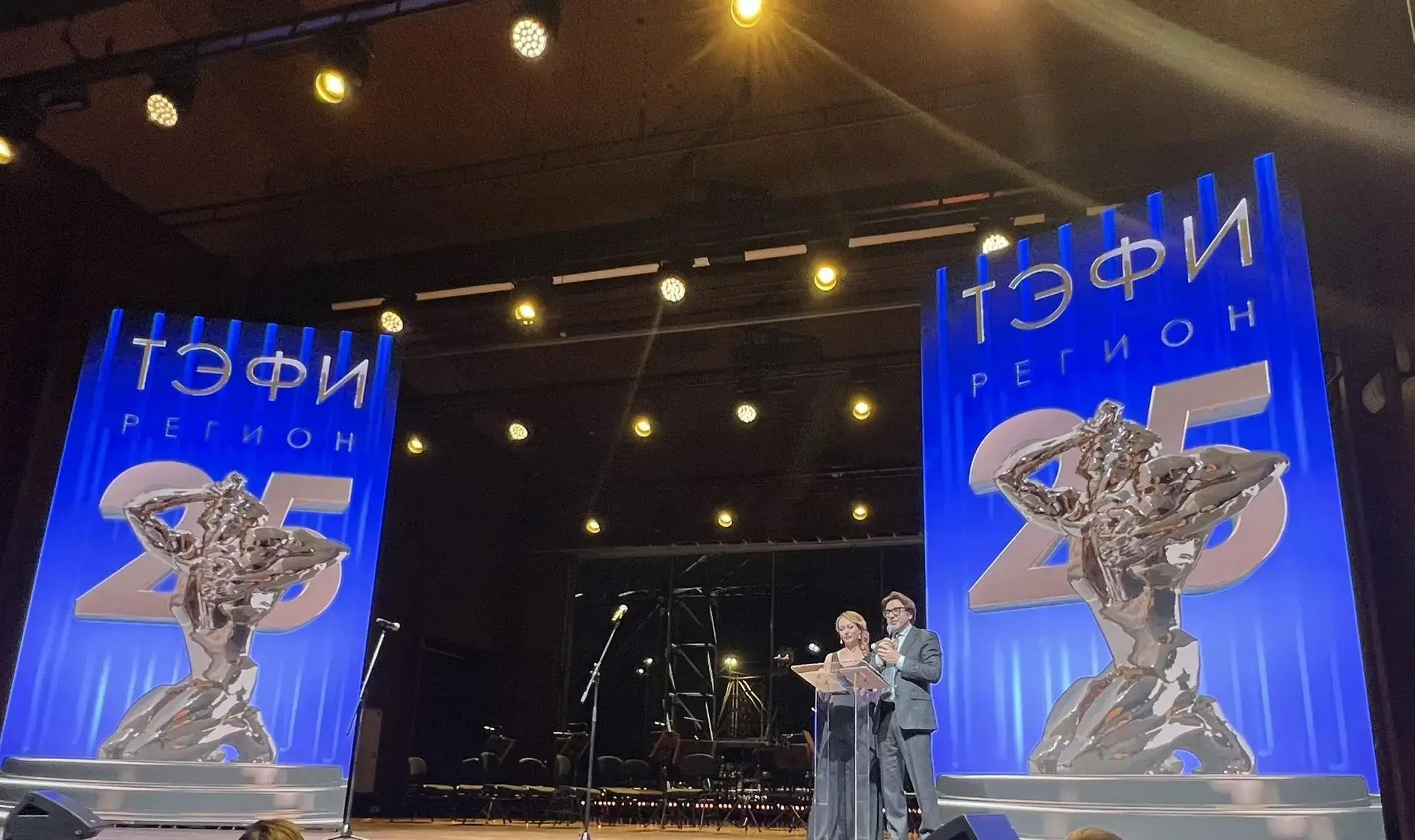 Телеканал «Санкт-Петербург» стал финалистом конкурса «ТЭФИ-Регион» !