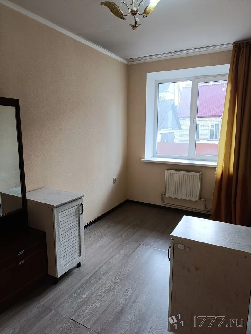 Снять однокомнатную квартиру на длительный срок в Ставрополе, 30 м.кв., 1 этаж, за 15 0...