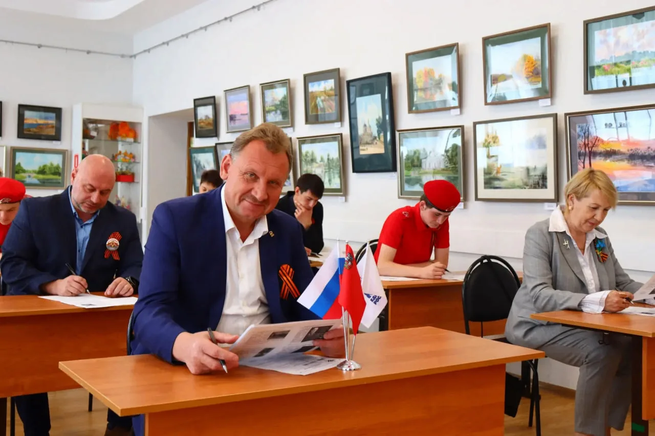🎉 Сегодня отмечает свой день рождения глава городского округа Зарайск Виктор Анатольев...
