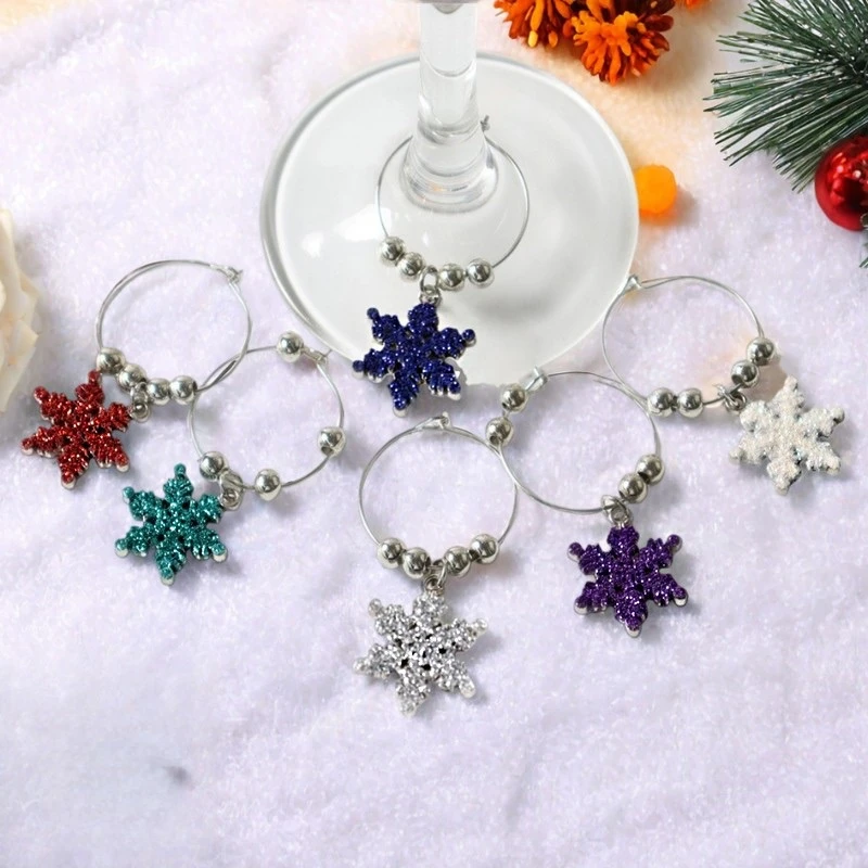 ПОДВЕСКИ ДЛЯ БОКАЛОВ МЕТАЛЛИЧЕСКИЕ "БЛЕСТЯЩИЕ СНЕЖИНКИ", НАБОР 6 ШТУК.🎄Цена 300 рублей