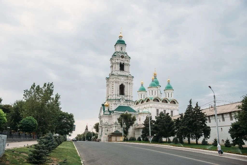 Башни Астраханского кремля завершают сезон