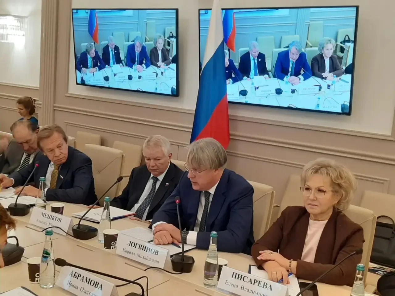В рамках заседания Комиссии Совета Федерации по информационной политике  и взаимодейств...