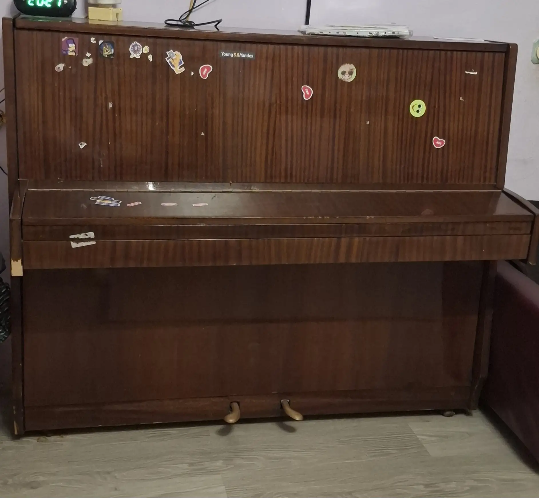 Отдам пианино. Самовывоз. 89011019931
