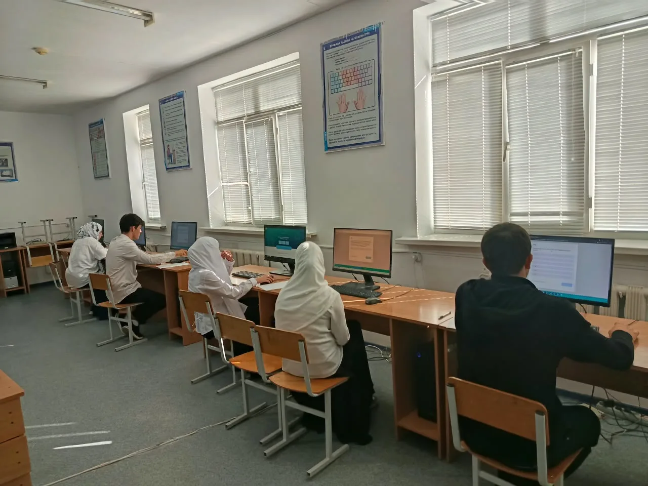 Сегодня, 14 октября второй день продолжается школьный этап Всероссийской Олимпиады школ...