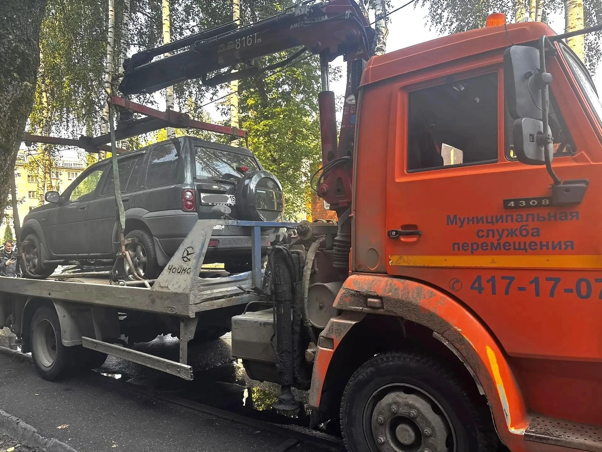 Брошенным и разукомплектованным автомобилям — не место на городских улицах! 🚗