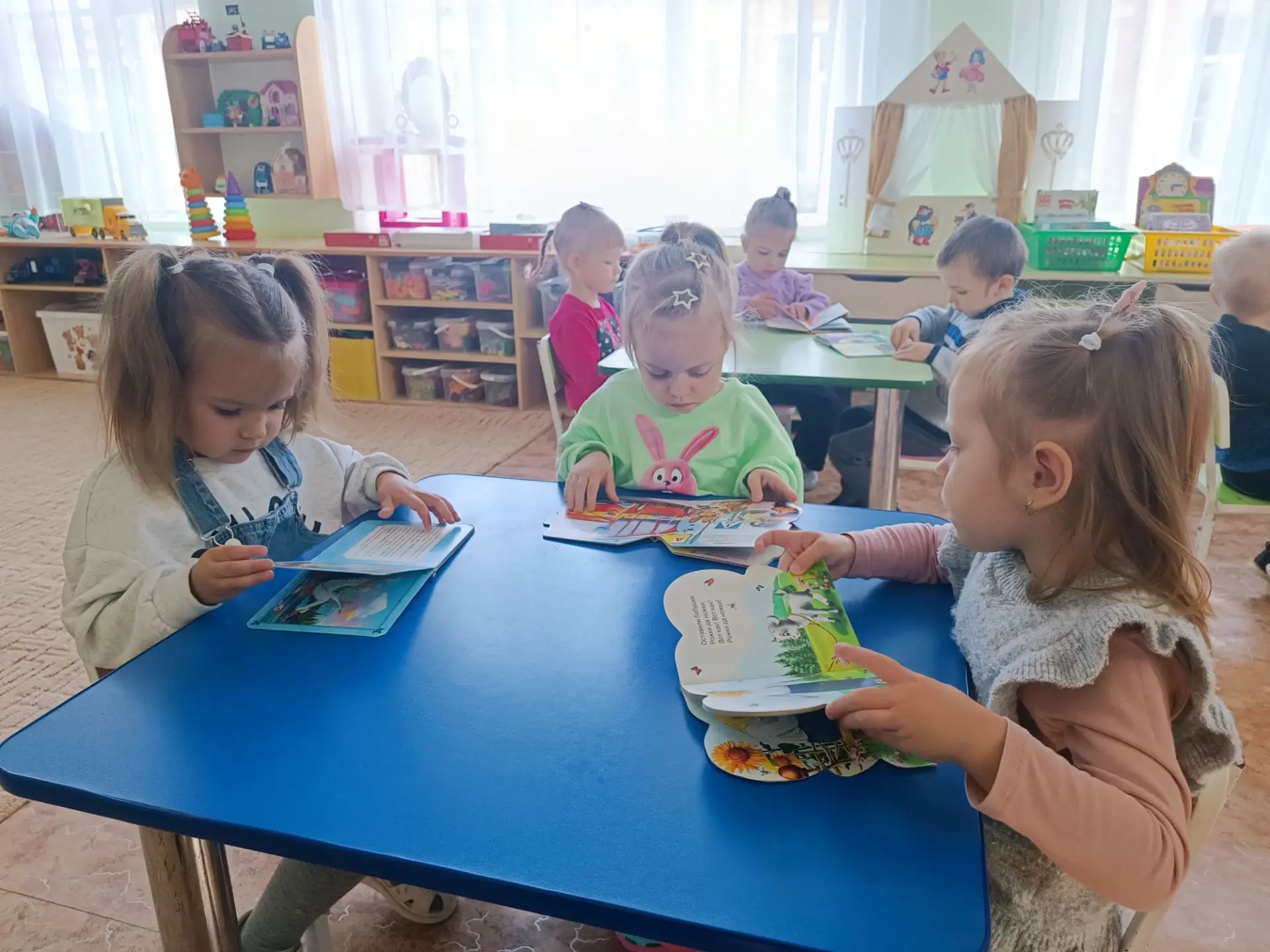 Приобщение  детей к художественной литературе.