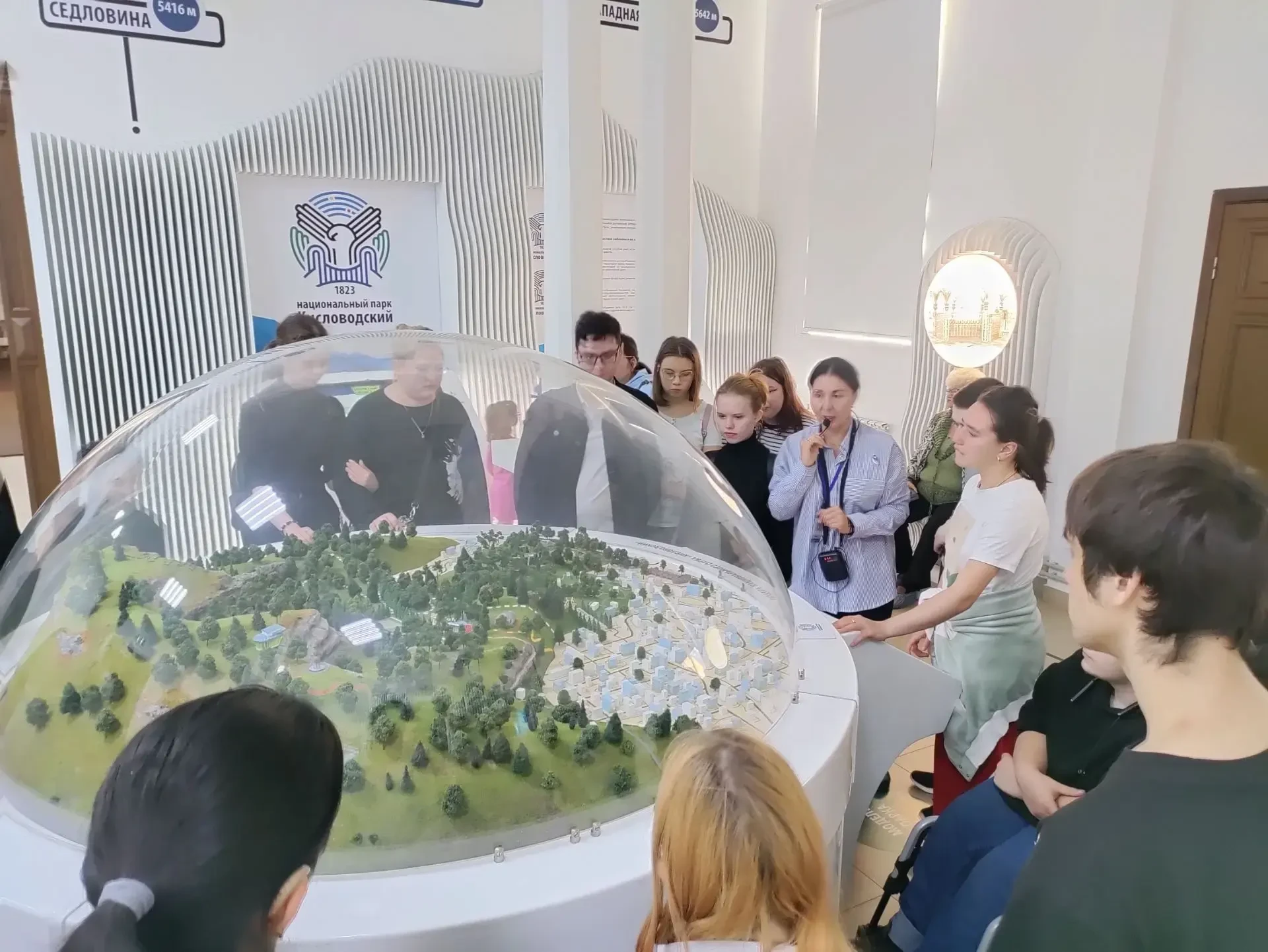 🏛 Студенты Ессентукского центра реабилитации посетили Визит-центр в Кисловодске